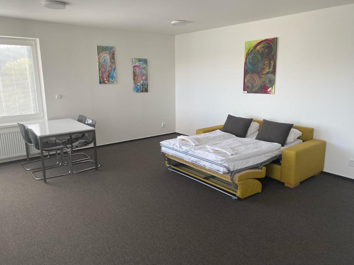 Hotel Rakovec Brno Zewnętrze zdjęcie