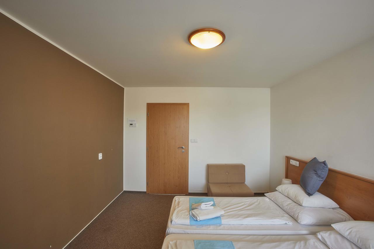 Hotel Rakovec Brno Zewnętrze zdjęcie